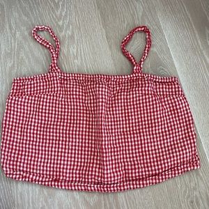 Cute cropped Plaid tank top.
